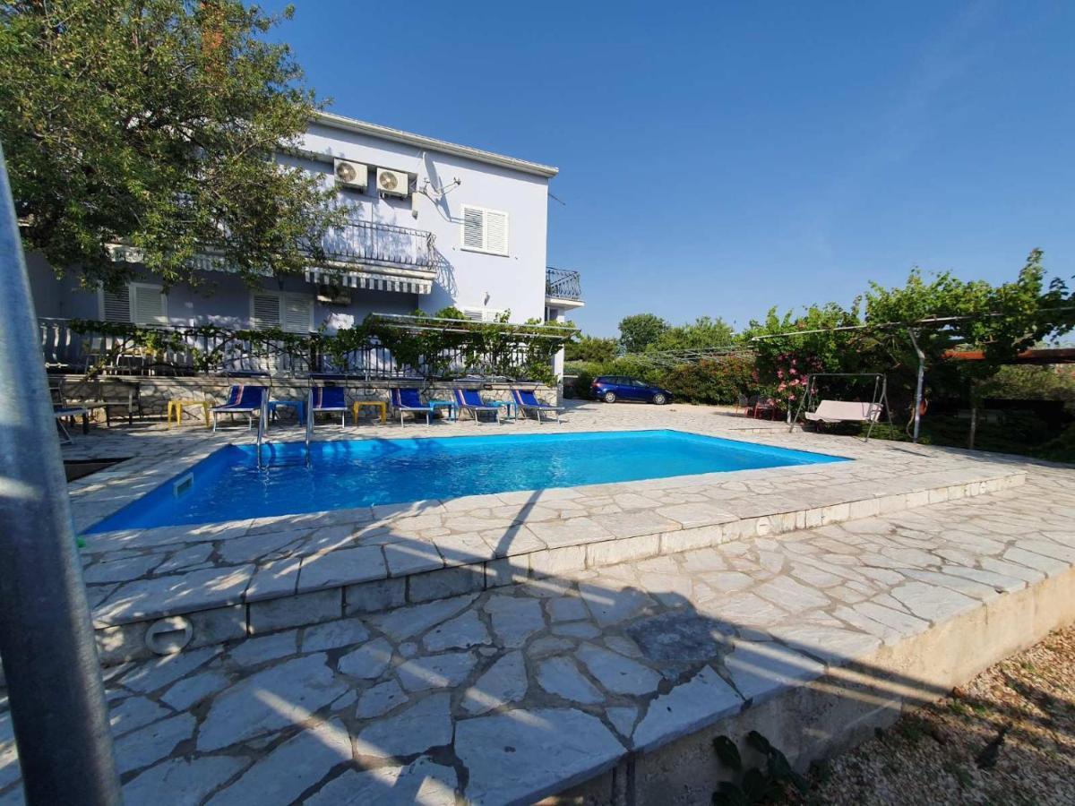 Apartments Jerine Tribalj Exteriér fotografie