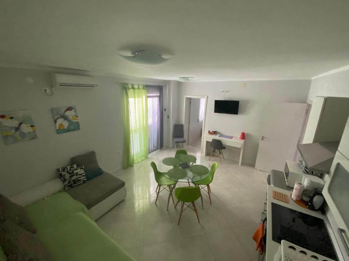 Apartments Jerine Tribalj Exteriér fotografie