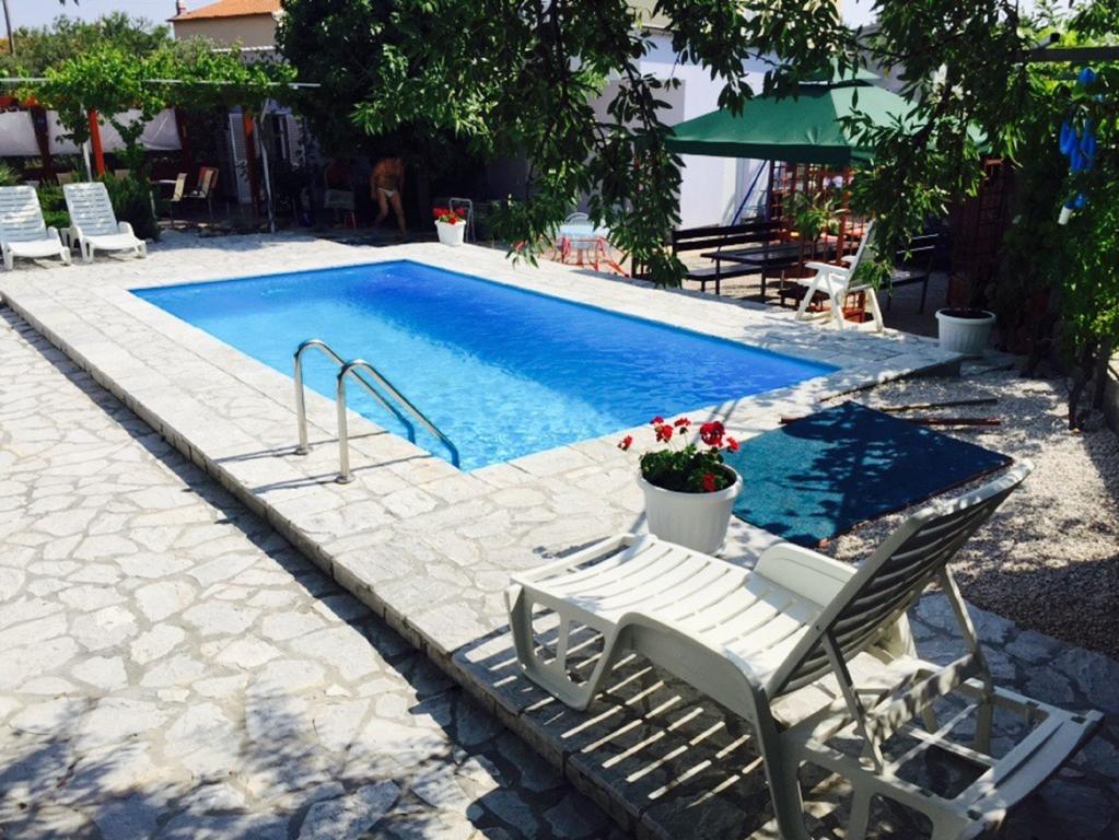 Apartments Jerine Tribalj Pokoj fotografie