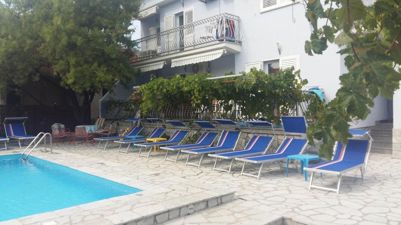 Apartments Jerine Tribalj Exteriér fotografie
